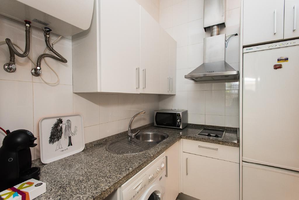 Divi Apartments Valvanera Севилья Экстерьер фото